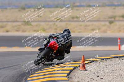 media/Oct-08-2022-SoCal Trackdays (Sat) [[1fc3beec89]]/Turn 11 Backside (1145am)/